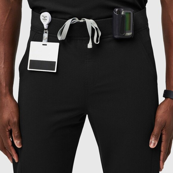 FIGS Technical Collection Men's Axim Cargo Scrub Pant - Black XL - Picture 3 of 12